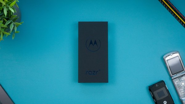 Comment personnaliser l'affichage des nouvelles notifications sur un Motorola Razr pour préserver la vie privée?