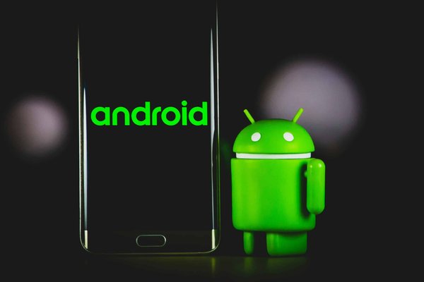 Quelle méthode utiliser pour réinitialiser un smartphone Android gelé sans perdre de données?