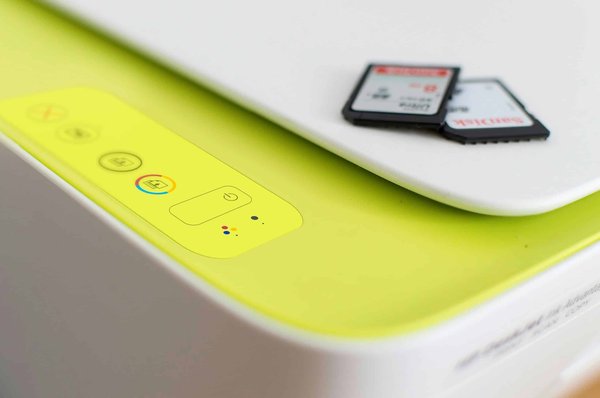 Comment configurer une imprimante réseau pour une utilisation efficace dans un petit bureau?